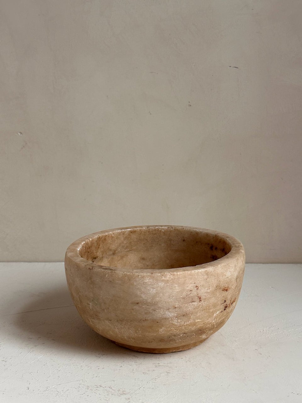 The Corner - Antique stone bowl N° 41 - Table & Kitchenware