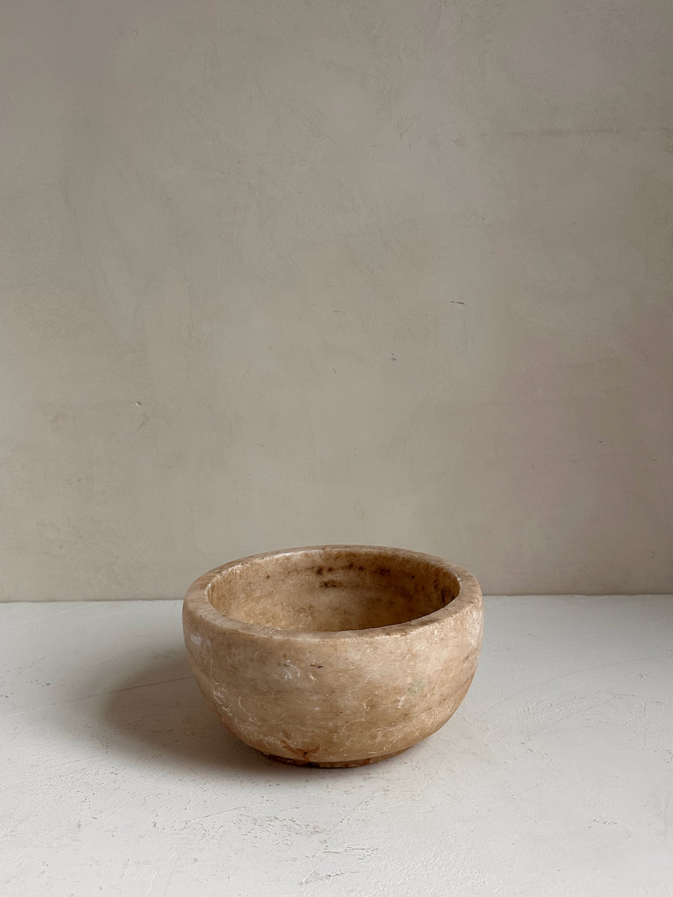 The Corner - Antique stone bowl N° 41 - Table & Kitchenware