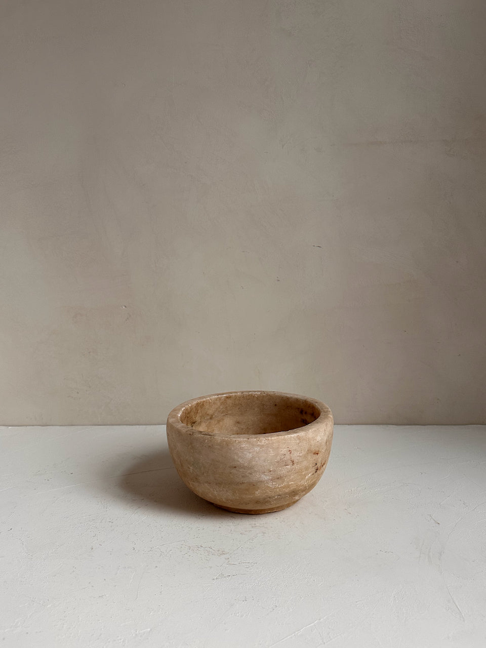 The Corner - Antique stone bowl N° 41 - Table & Kitchenware