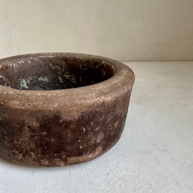 The Corner - Antique stone bowl N° 5 - Table & Kitchenware