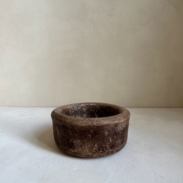 The Corner - Antique stone bowl N° 5 - Table & Kitchenware