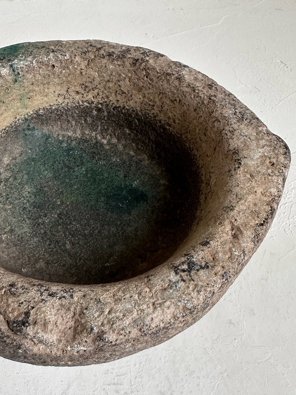 The Corner - Antique stone mortar N° 16 - Table & Kitchenware