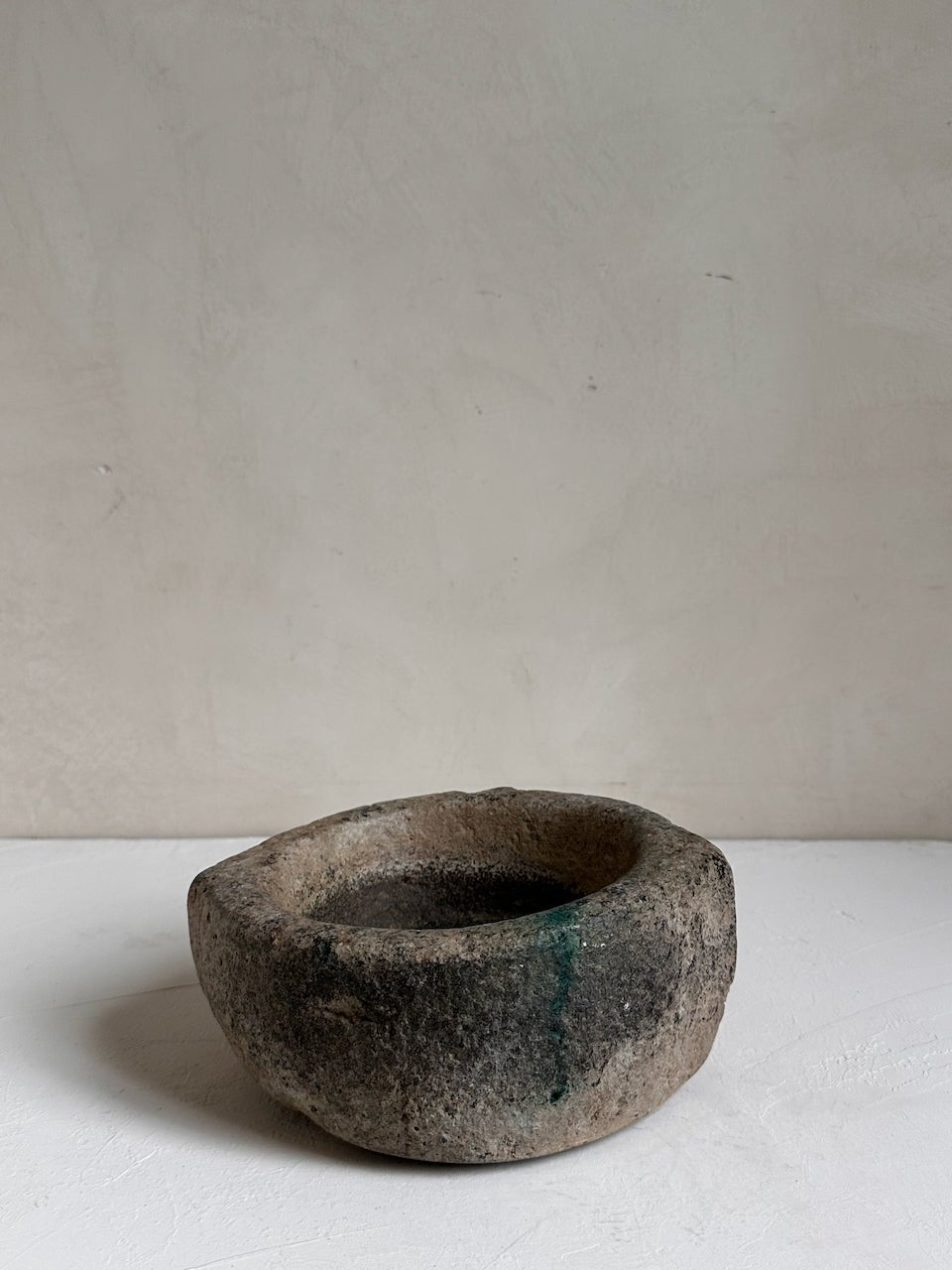 The Corner - Antique stone mortar N° 16 - Table & Kitchenware