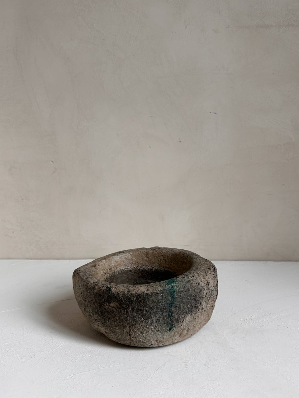 The Corner - Antique stone mortar N° 16 - Table & Kitchenware