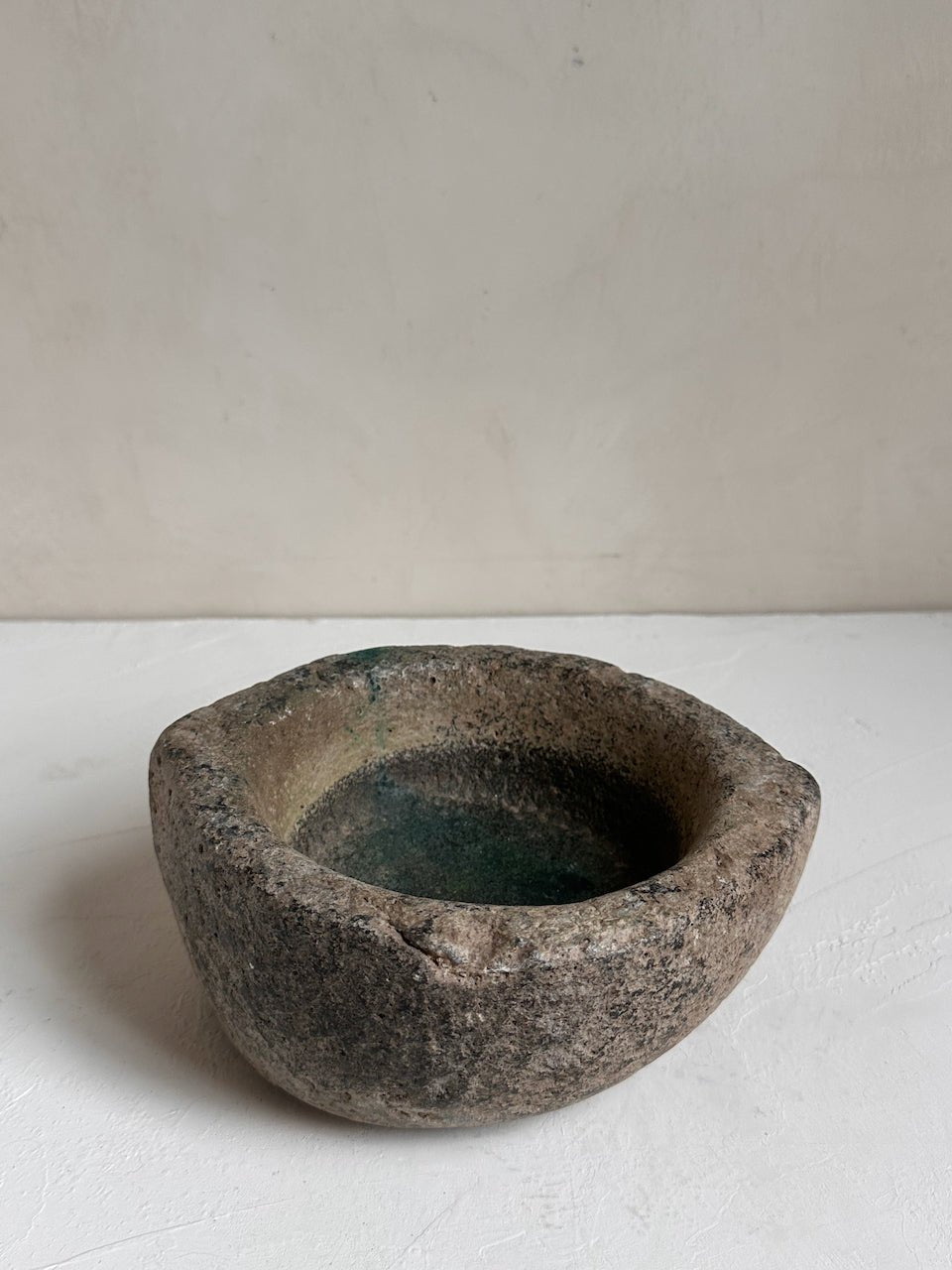 The Corner - Antique stone mortar N° 16 - Table & Kitchenware