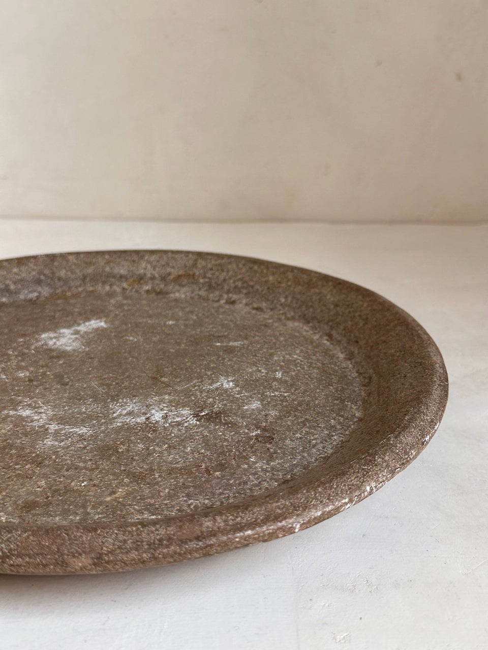 The Corner - Antique stone plate N° 29A - Table & Kitchenware