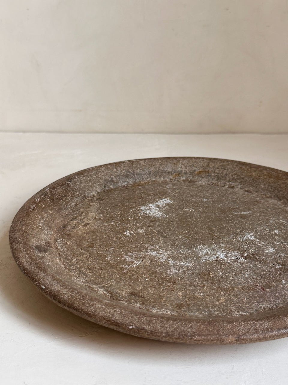 The Corner - Antique stone plate N° 29A - Table & Kitchenware