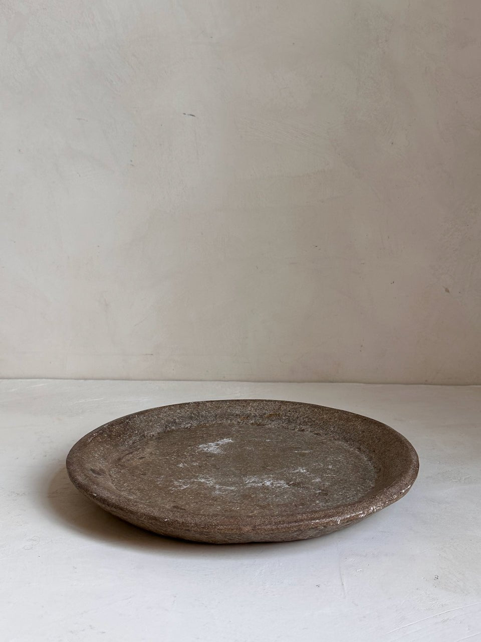 The Corner - Antique stone plate N° 29A - Table & Kitchenware