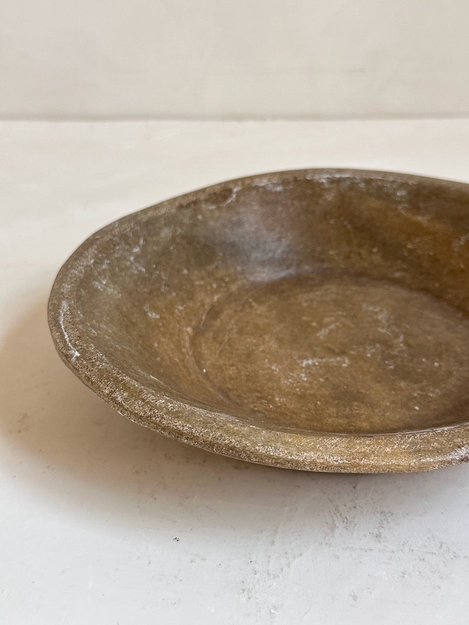 The Corner - Antique Stone plate N° 34 - Table & Kitchenware