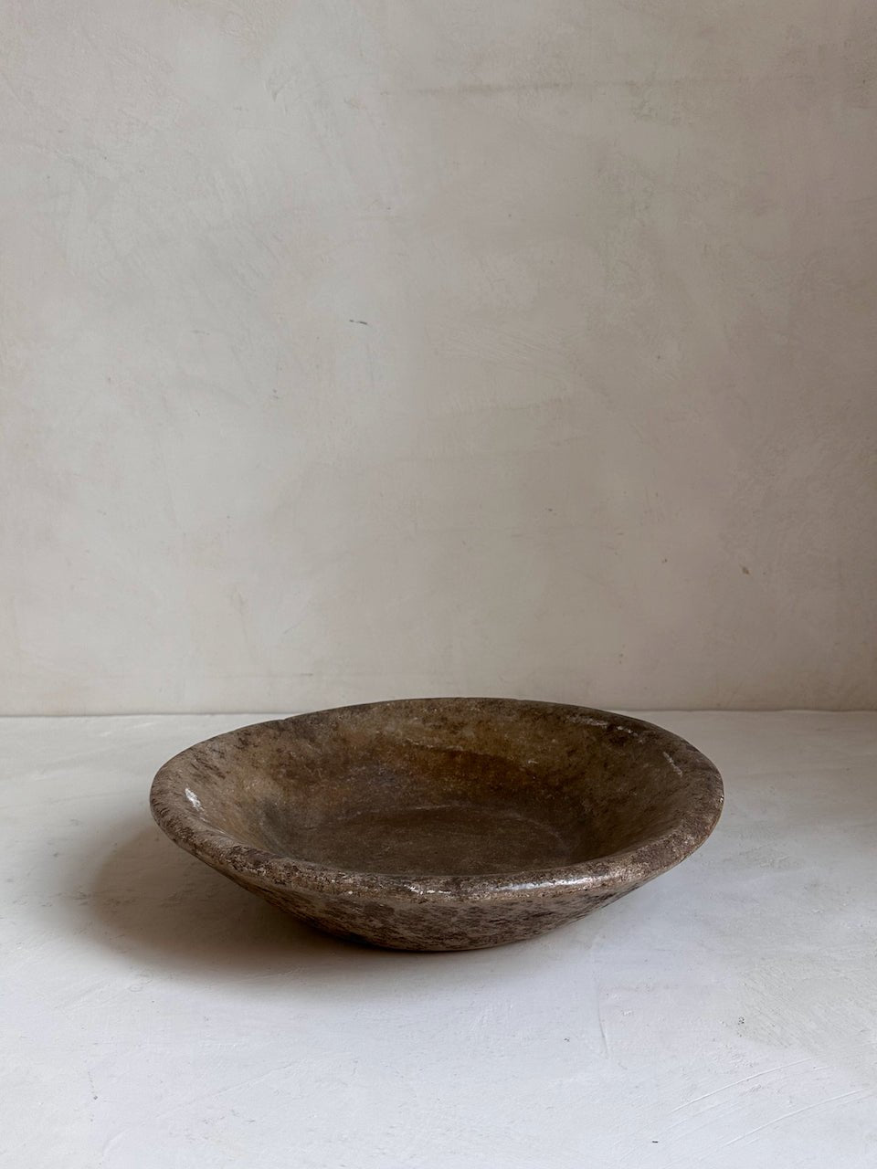 The Corner - Antique stone plate N° 50 - Table & Kitchenware