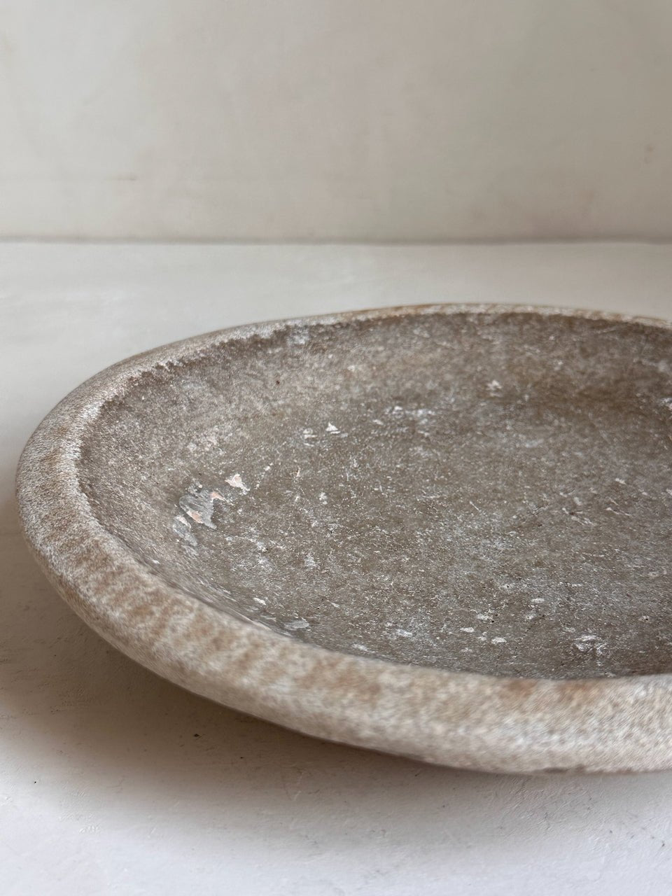 The Corner - Antique stone plate N° 52 - Table & Kitchenware