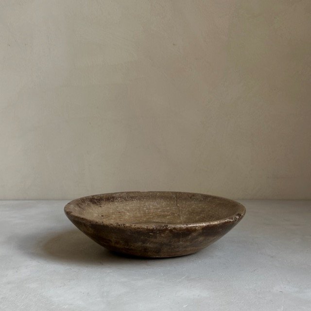 The Corner - Antique Stone plate N° 17 - Table & Kitchenware