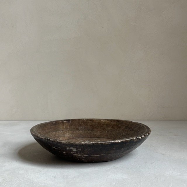 The Corner - Antique Stone plate N° 18 - Table & Kitchenware