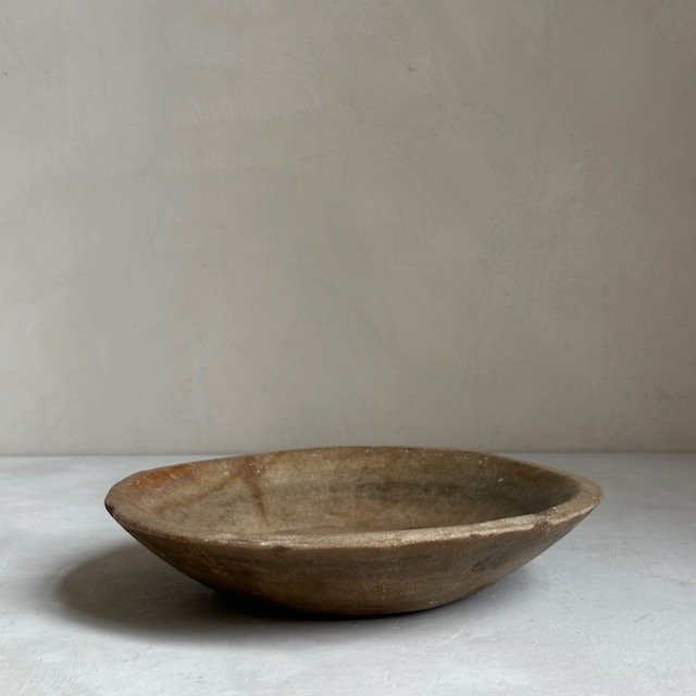 The Corner - Antique Stone plate N° 19 - Table & Kitchenware