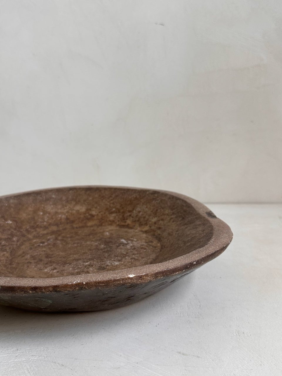 The Corner - Antique Stone plate N° 23 - Table & Kitchenware