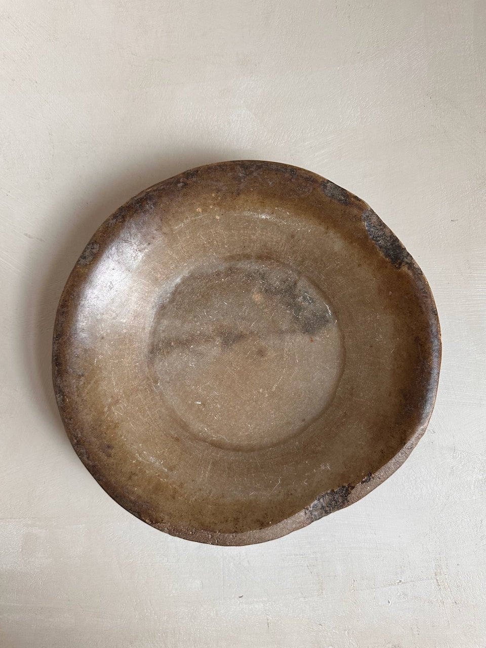 The Corner - Antique Stone plate N° 25 - Table & Kitchenware