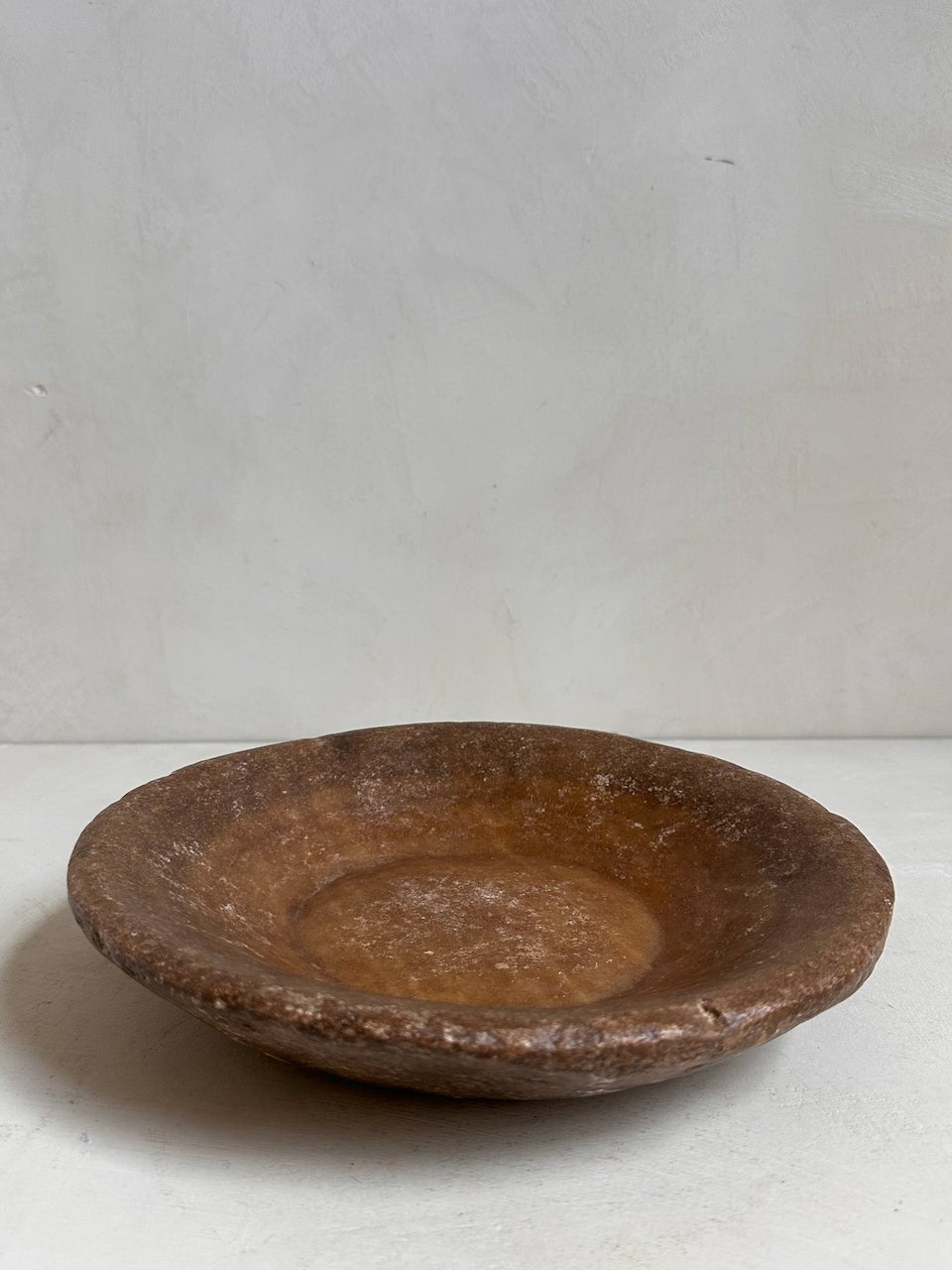 The Corner - Antique Stone plate N° 27 - Table & Kitchenware