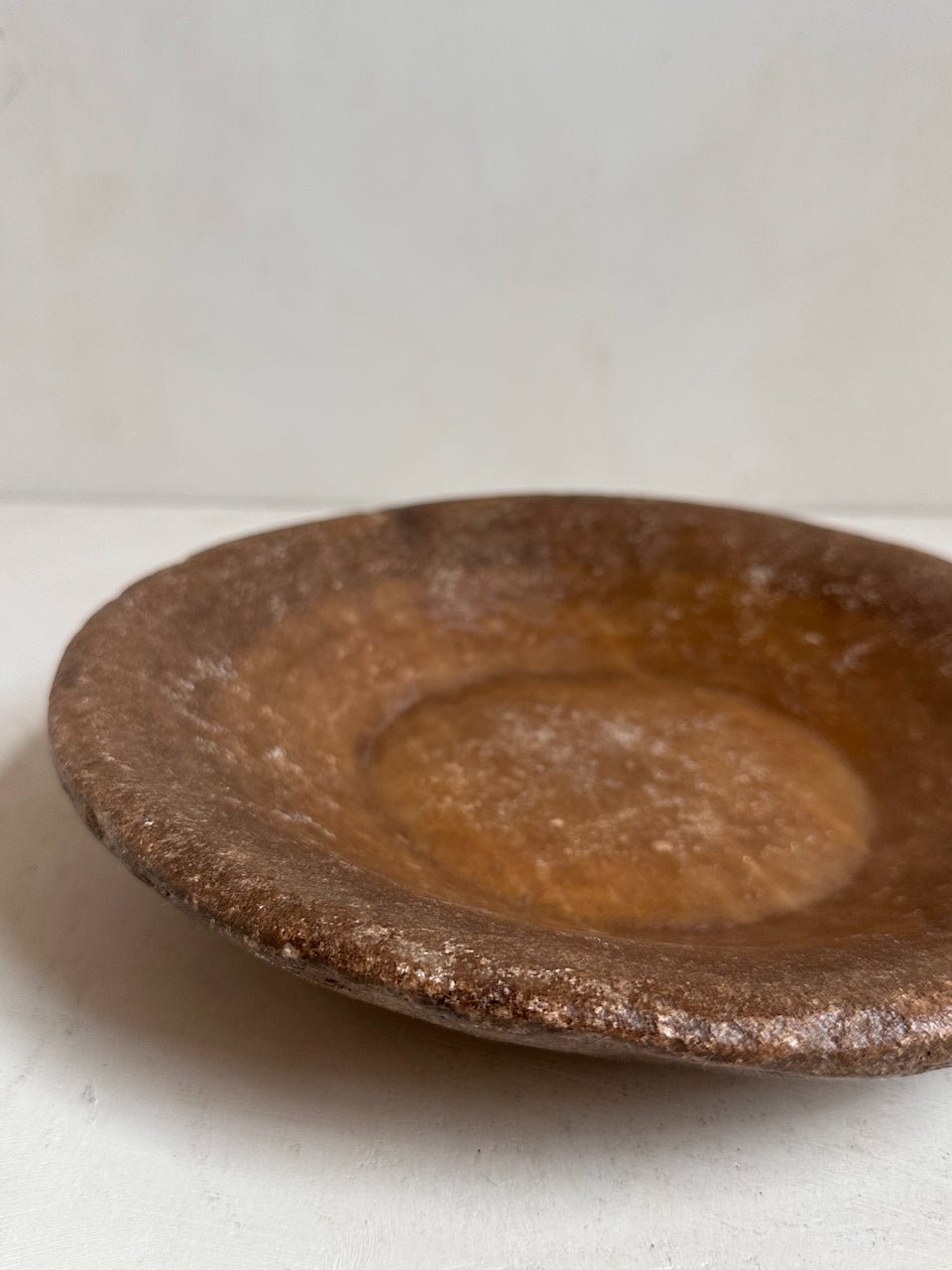 The Corner - Antique Stone plate N° 27 - Table & Kitchenware