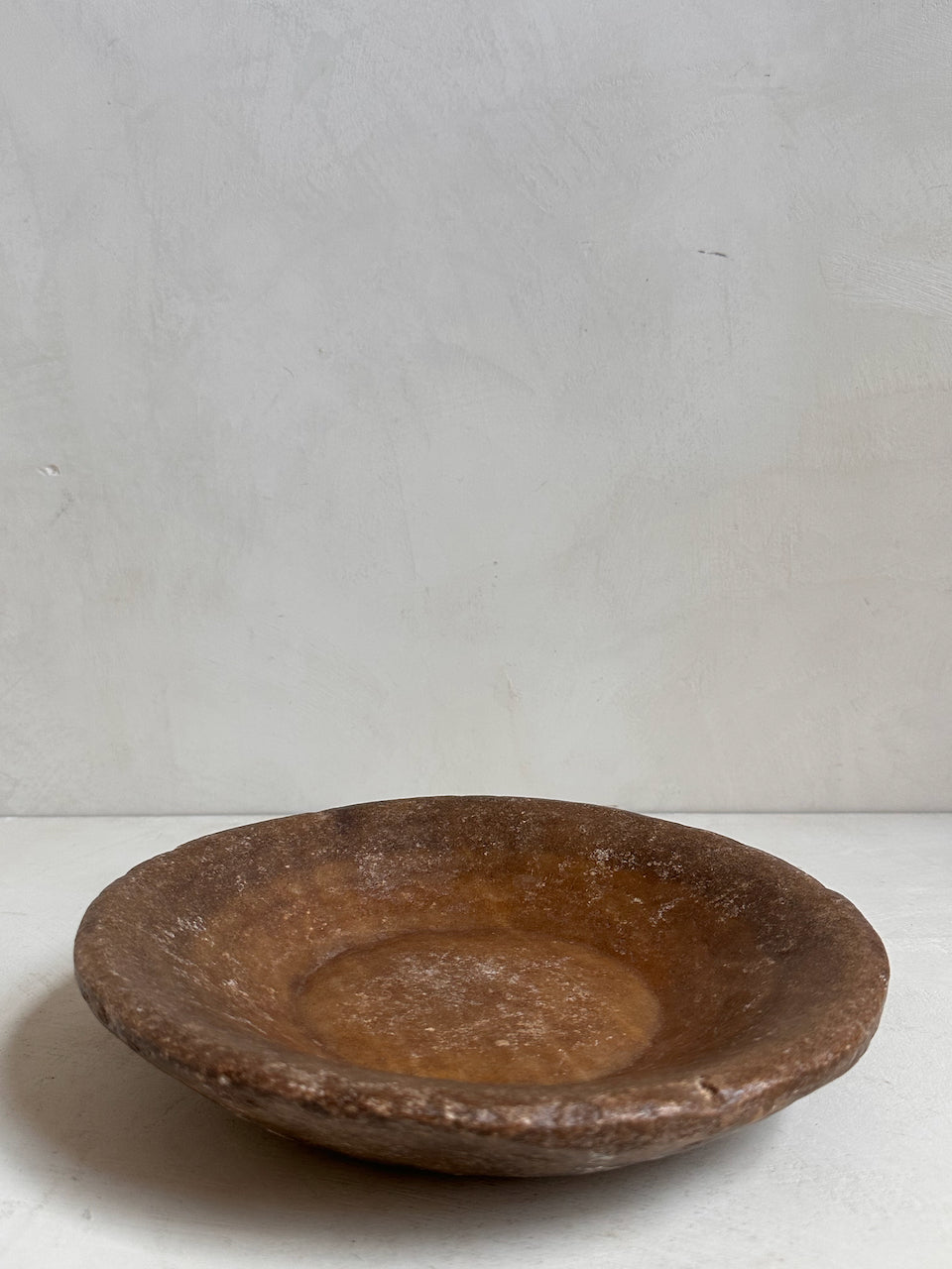 The Corner - Antique Stone plate N° 27 - Table & Kitchenware