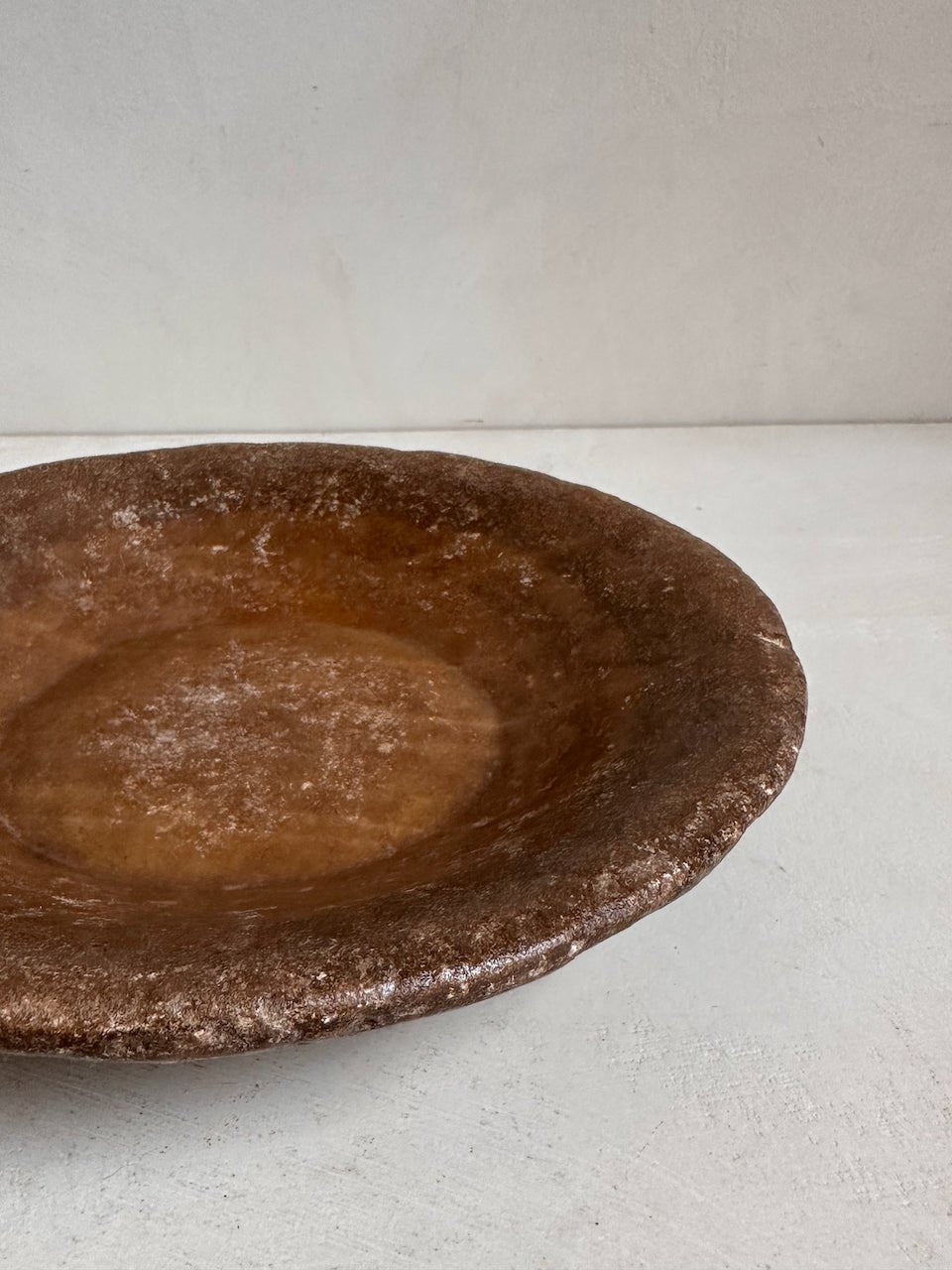 The Corner - Antique Stone plate N° 27 - Table & Kitchenware