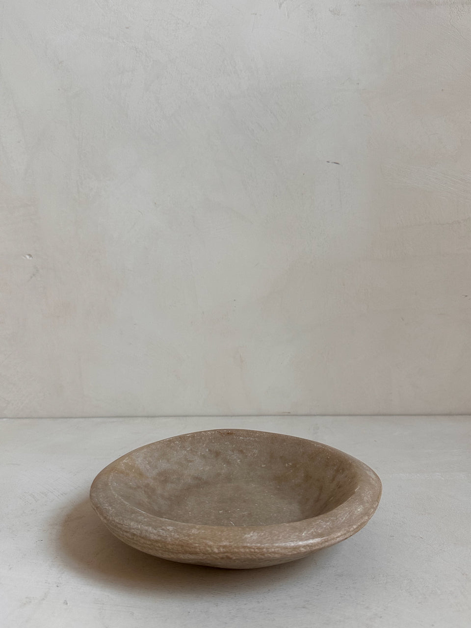 The Corner - Antique Stone plate N° 31 - Table & Kitchenware