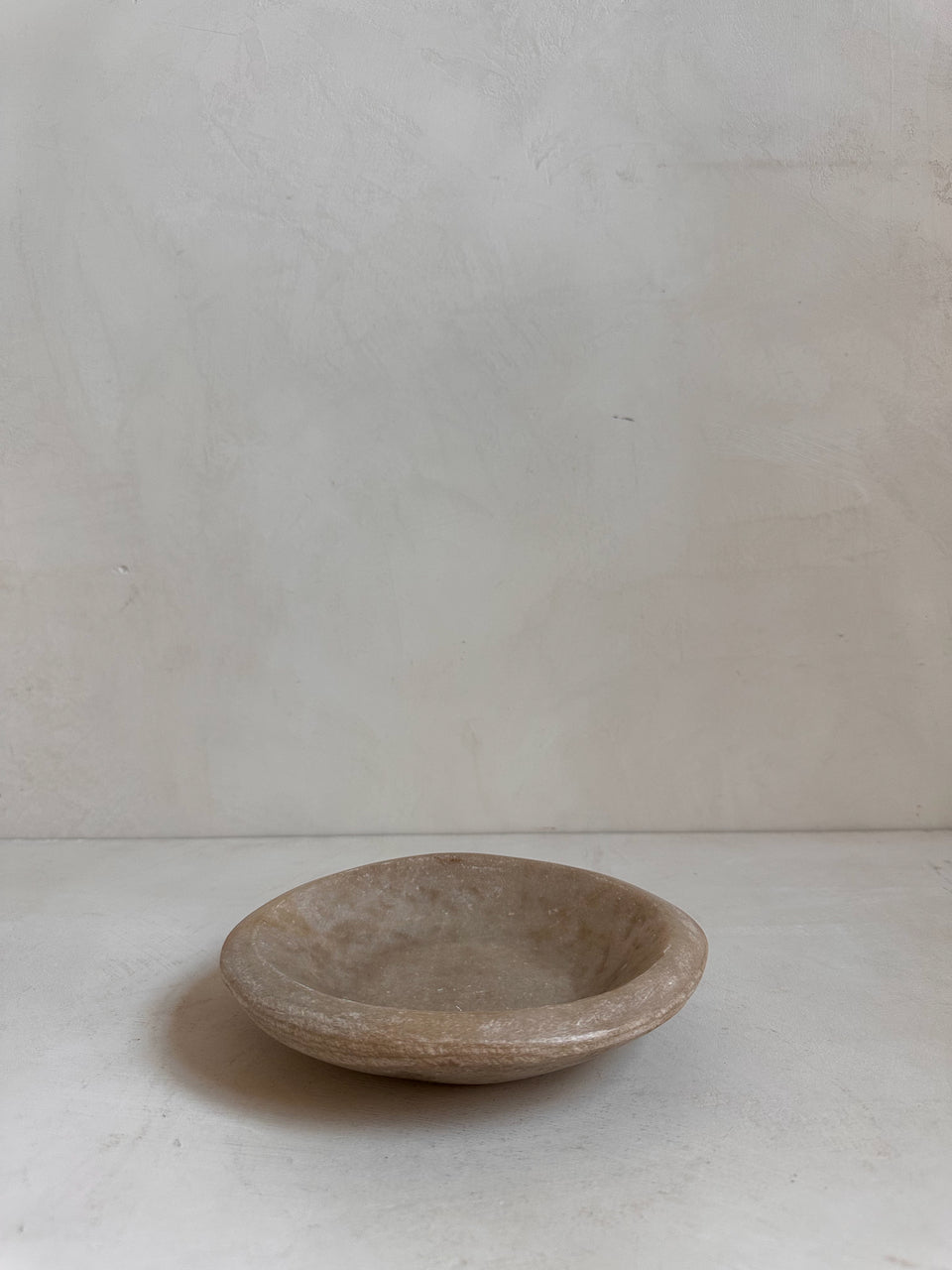The Corner - Antique Stone plate N° 31 - Table & Kitchenware
