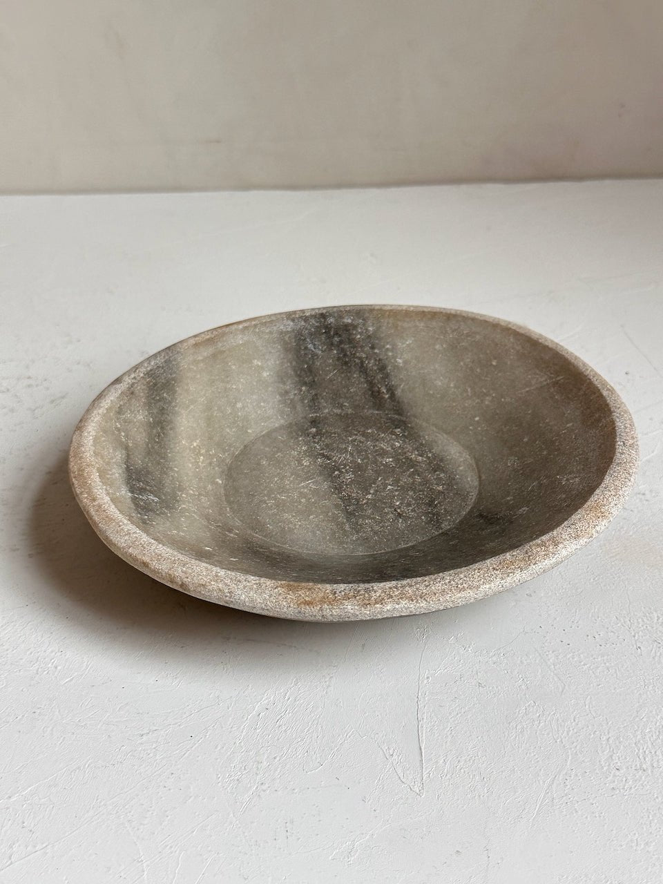 The Corner - Antique Stone plate N° 39 - Table & Kitchenware