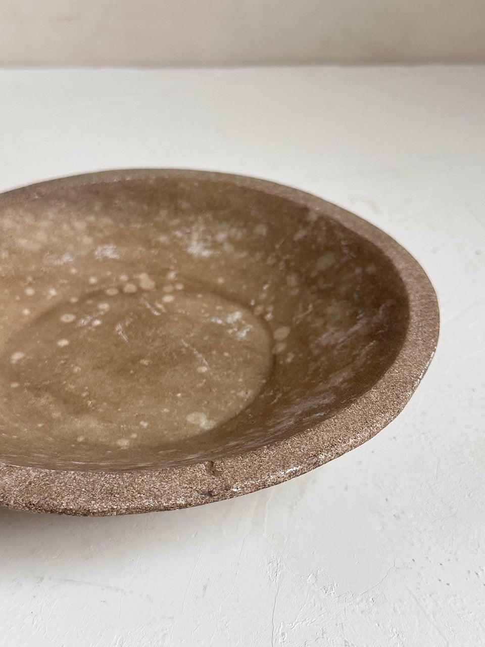The Corner - Antique Stone plate N° 40 - Table & Kitchenware