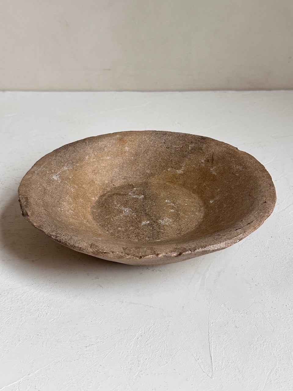 The Corner - Antique Stone plate N° 41 - Table & Kitchenware