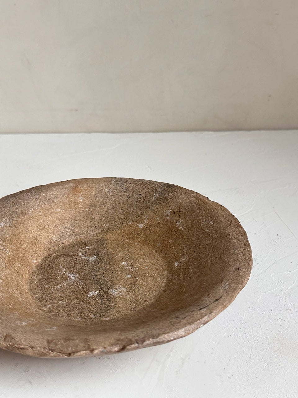 The Corner - Antique Stone plate N° 41 - Table & Kitchenware