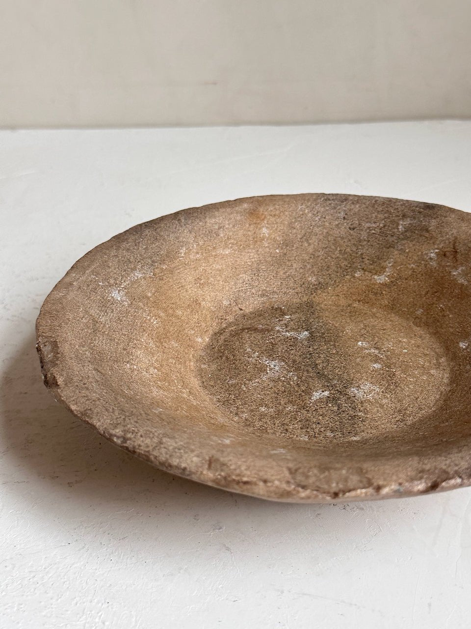 The Corner - Antique Stone plate N° 41 - Table & Kitchenware