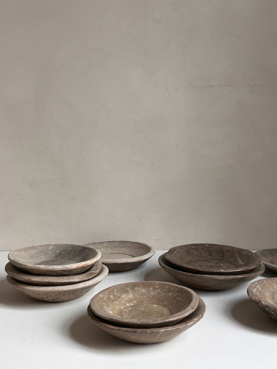 The Corner - Antique stone plate N°43 - Table & Kitchenware