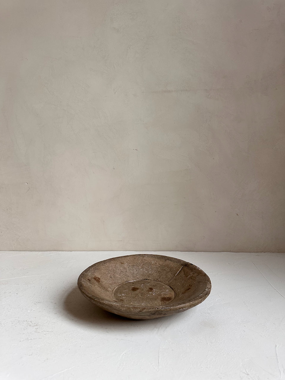 The Corner - Antique stone plate N°43 - Table & Kitchenware