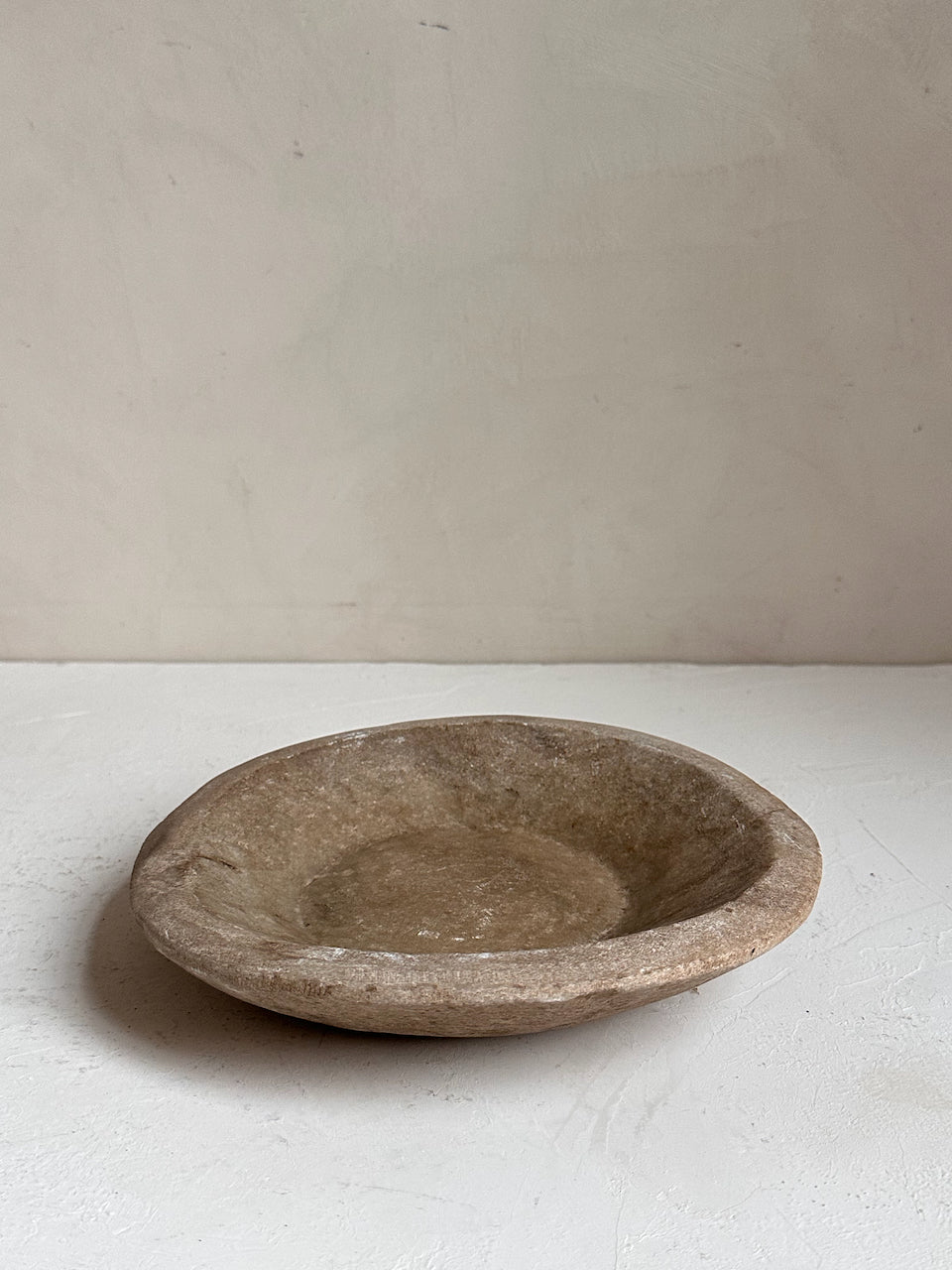 The Corner - Antique stone plate N°46 - Table & Kitchenware