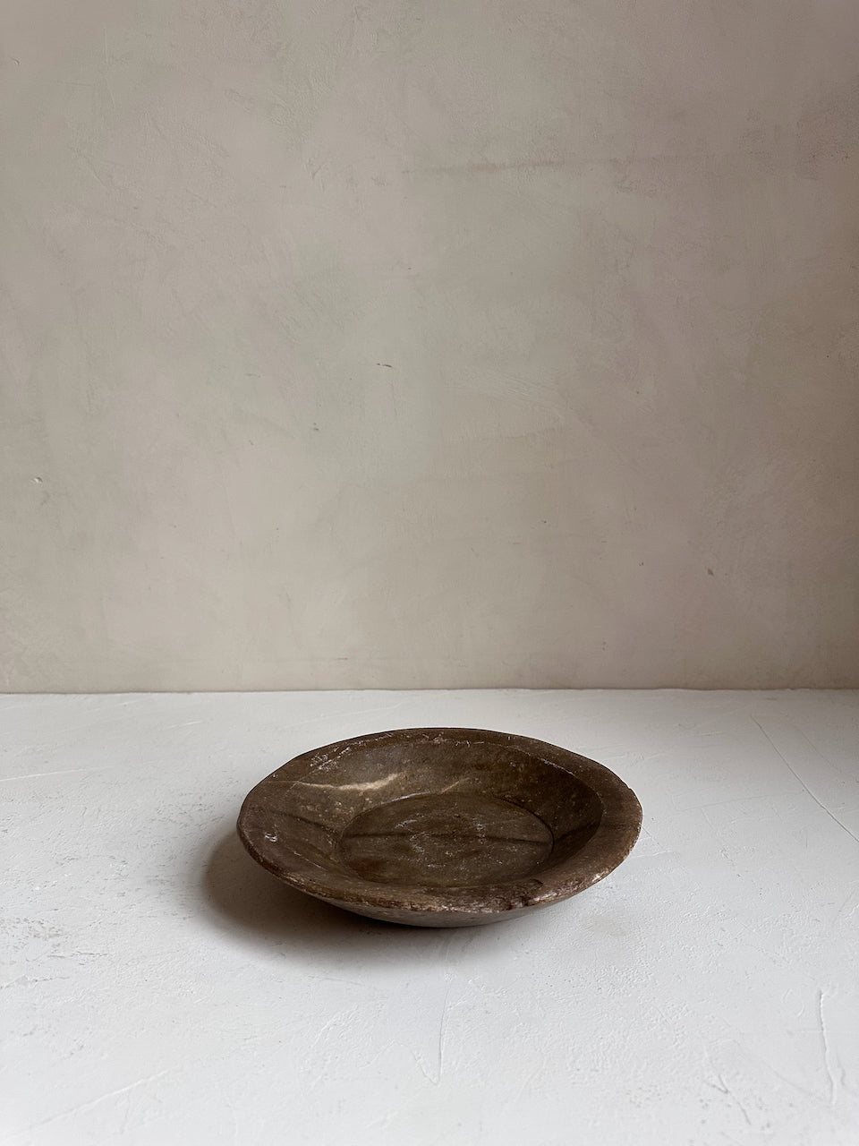 The Corner - Antique stone plate N°47 - Table & Kitchenware