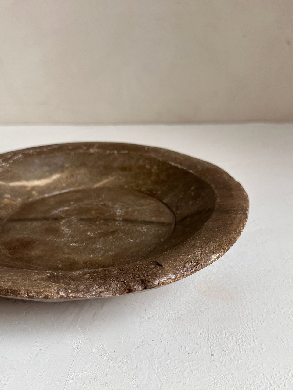 The Corner - Antique stone plate N°47 - Table & Kitchenware