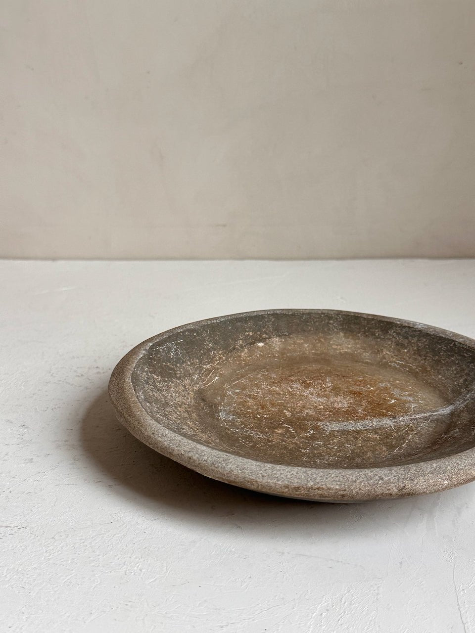 The Corner - Antique stone plate N°48 - Table & Kitchenware