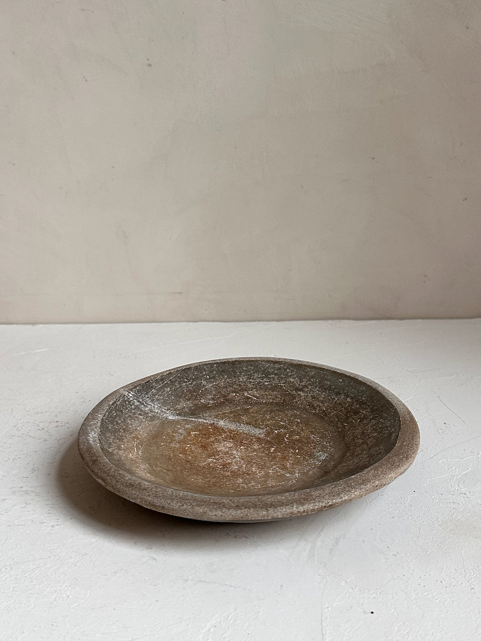 The Corner - Antique stone plate N°48 - Table & Kitchenware