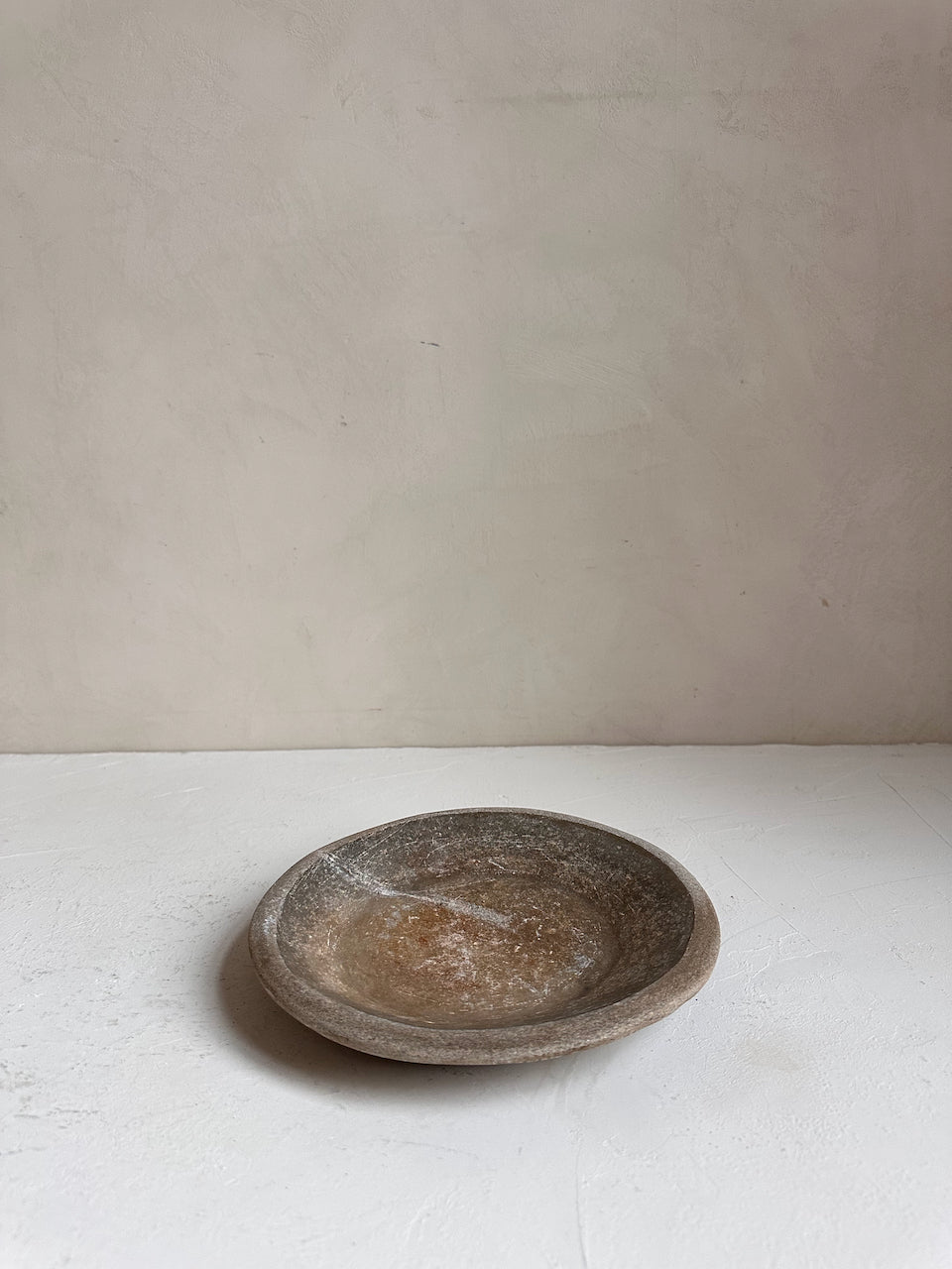 The Corner - Antique stone plate N°48 - Table & Kitchenware