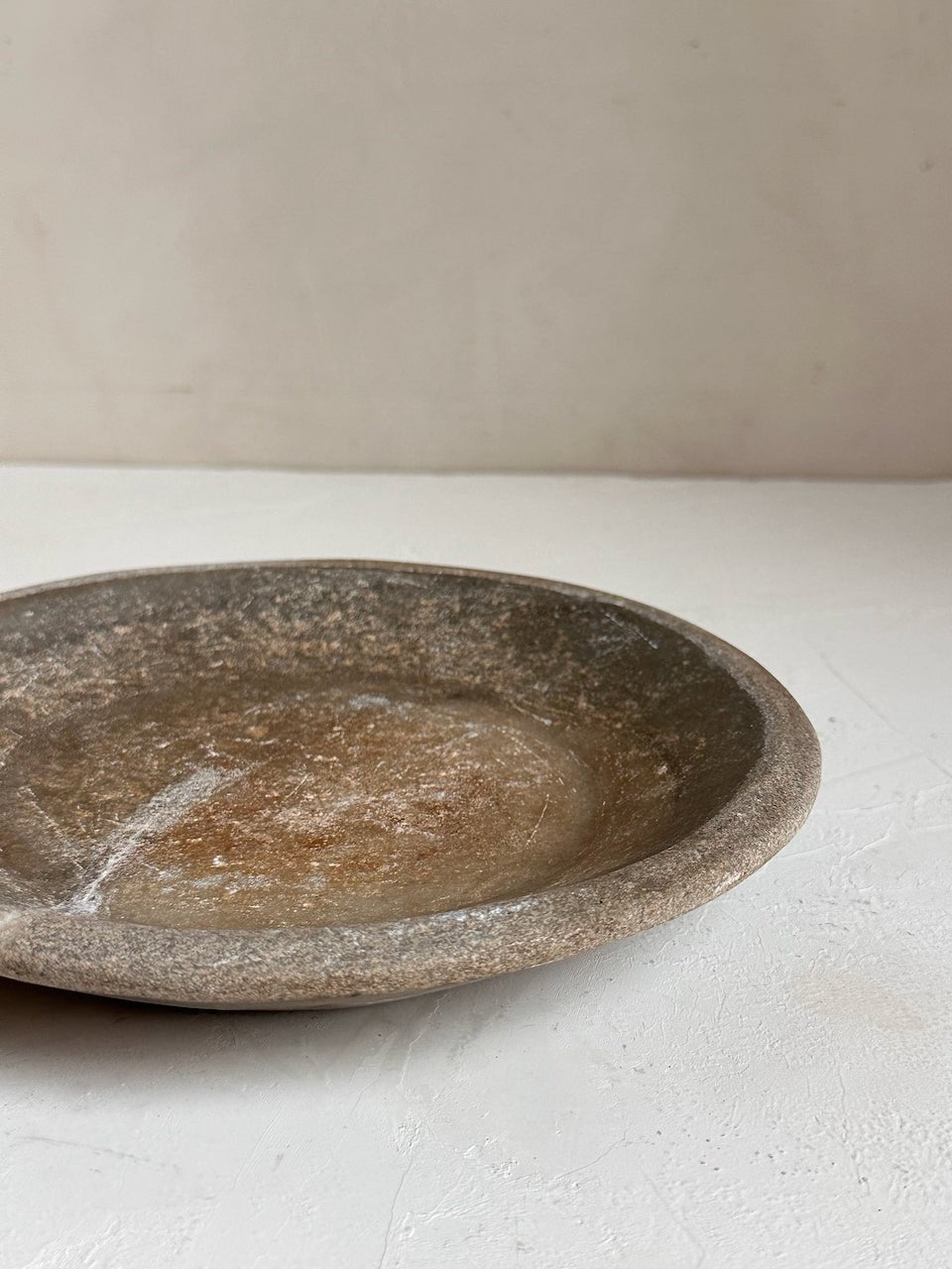 The Corner - Antique stone plate N°48 - Table & Kitchenware