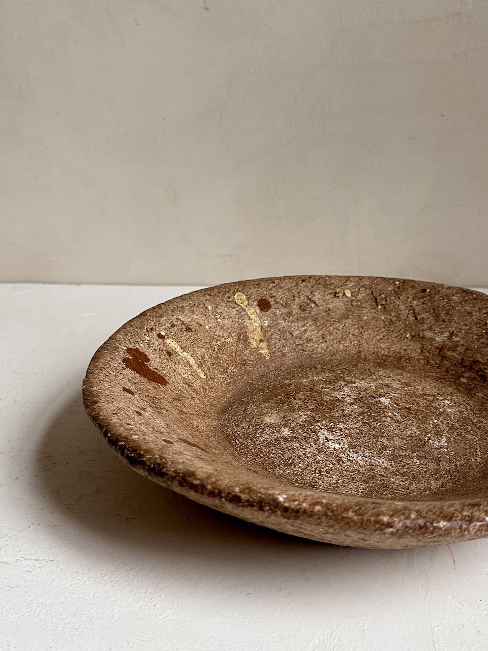 The Corner - Antique Stone plate N°49 - Table & Kitchenware