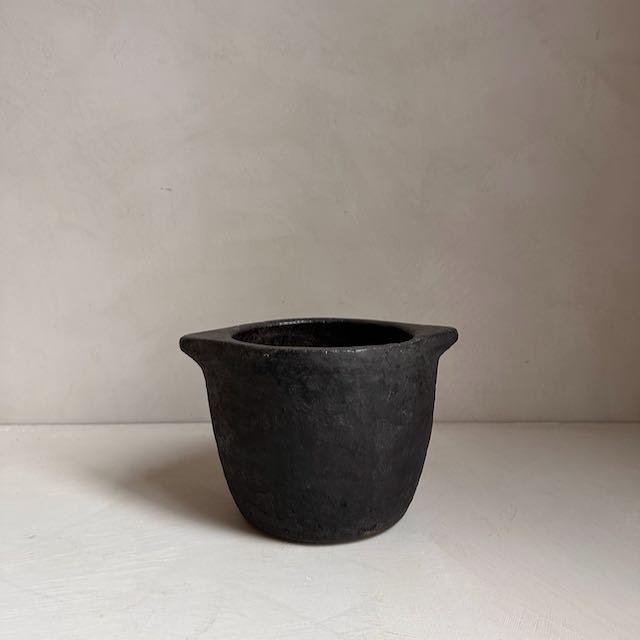 The Corner - Antique stone pot N° 3 - Table & Kitchenware