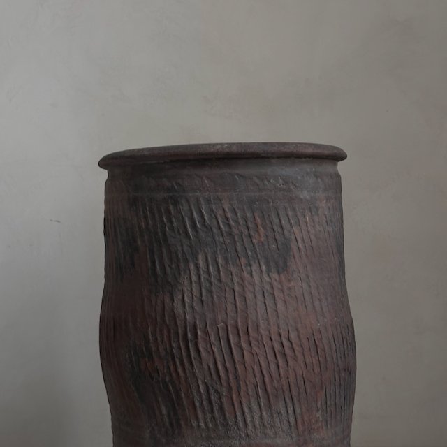 The Corner - Antique vase N° 11 - Pots & Vases