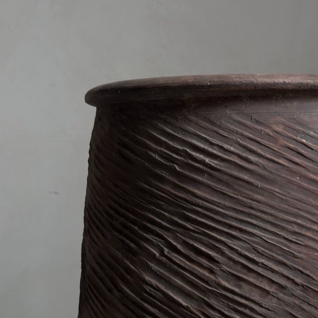 The Corner - Antique vase N° 14 - Pots & Vases