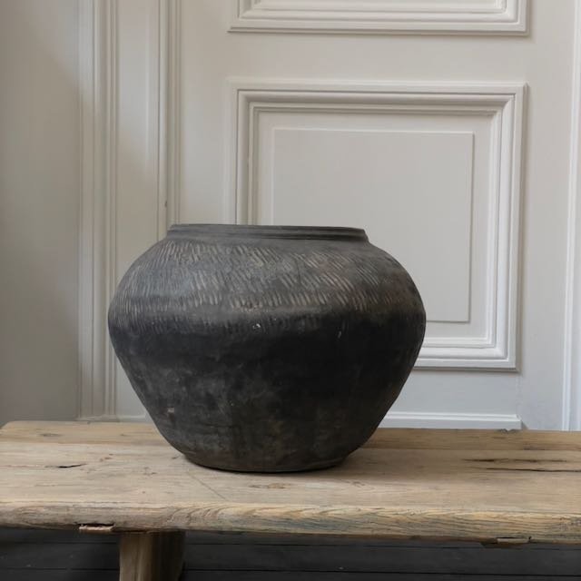 The Corner - Antique vase N° 175 - Pots & Vases