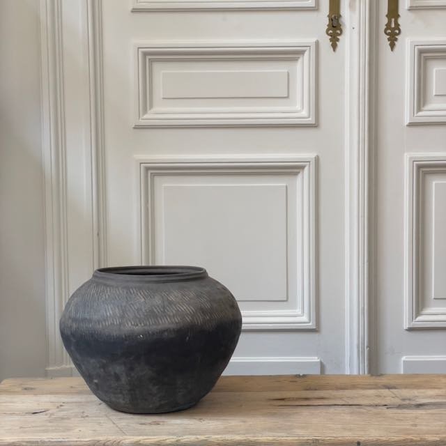 The Corner - Antique vase N° 175 - Pots & Vases