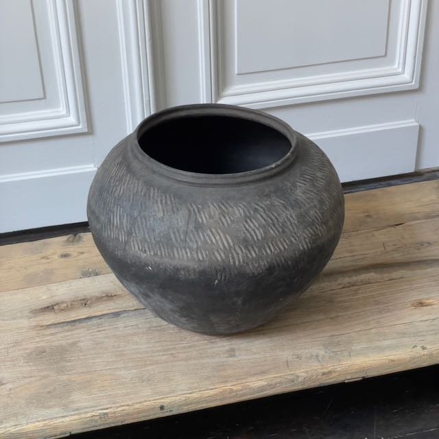 The Corner - Antique vase N° 175 - Pots & Vases