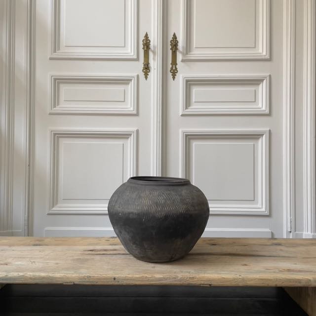 The Corner - Antique vase N° 175 - Pots & Vases