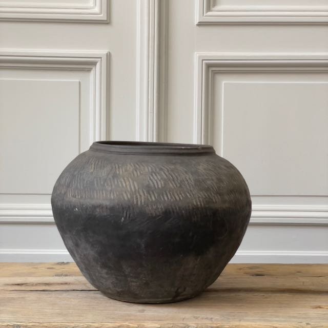 The Corner - Antique vase N° 175 - Pots & Vases