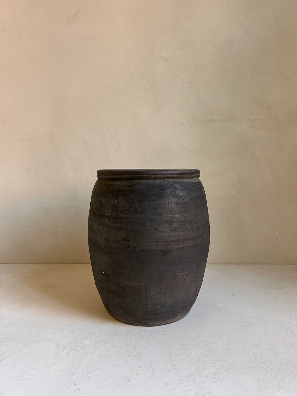 The Corner - Antique vase N° 22 - Pots & Vases